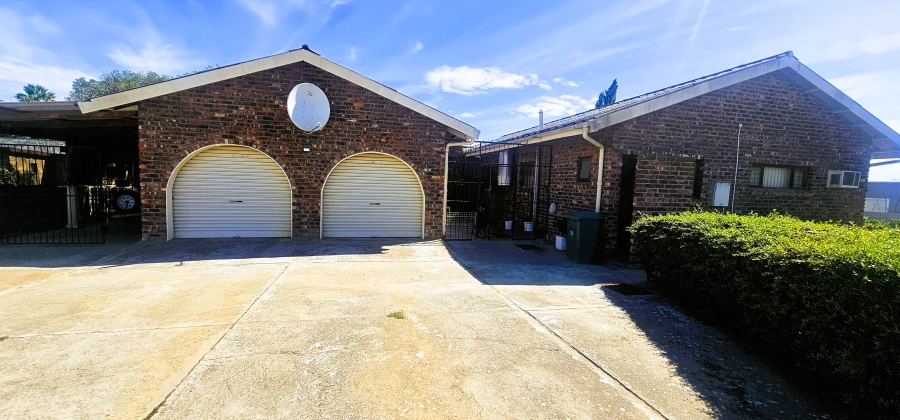 3 Bedroom Property for Sale in Hopefield Western Cape